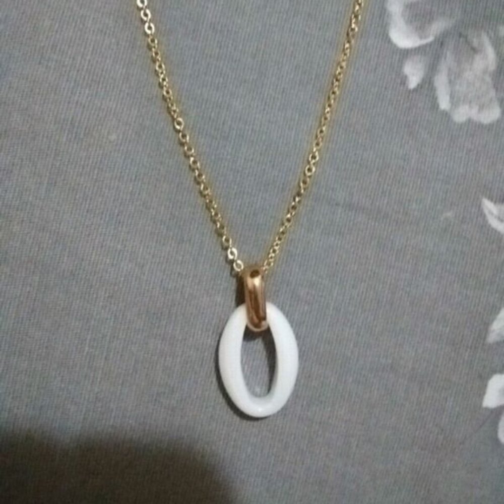 ⚡3/$20⚡ NWOT Ceramic Necklace